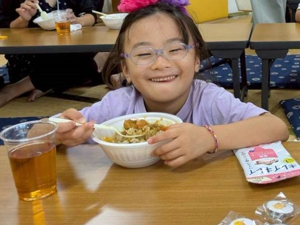 発芽米カレーライスと午後の紅茶をいただきました