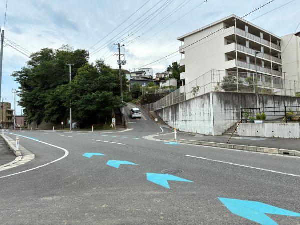 防災街歩き当日、物見坂周辺の実際の様子※建物や道路などの復旧が進んでいる様子