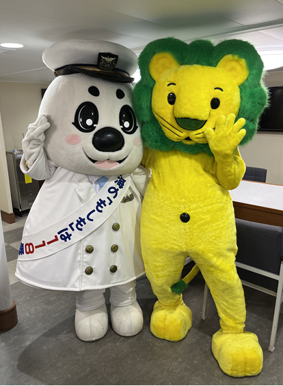 うみまるとライオンちゃん