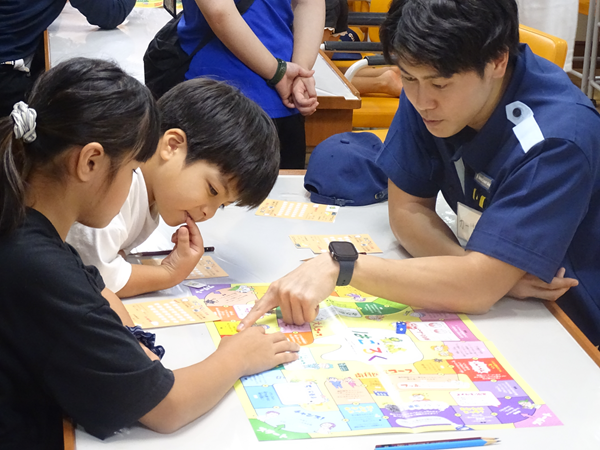 「はごろく」を一緒に楽しみました